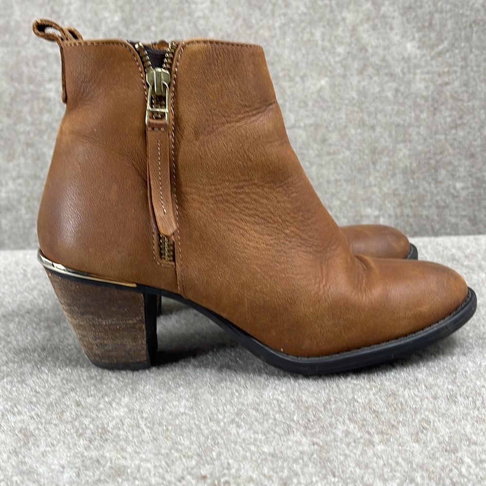 Steve Madden leather boots